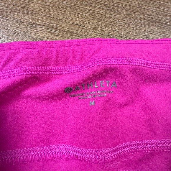 ATHLETA Electric Fuchsia Dobby Action Crop Legging Sz M Pull-On Athletic - Picture 7 of 14
